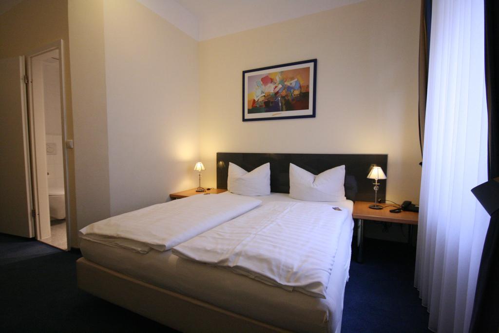 Altstadt Hotel Heidelberg Bagian luar foto