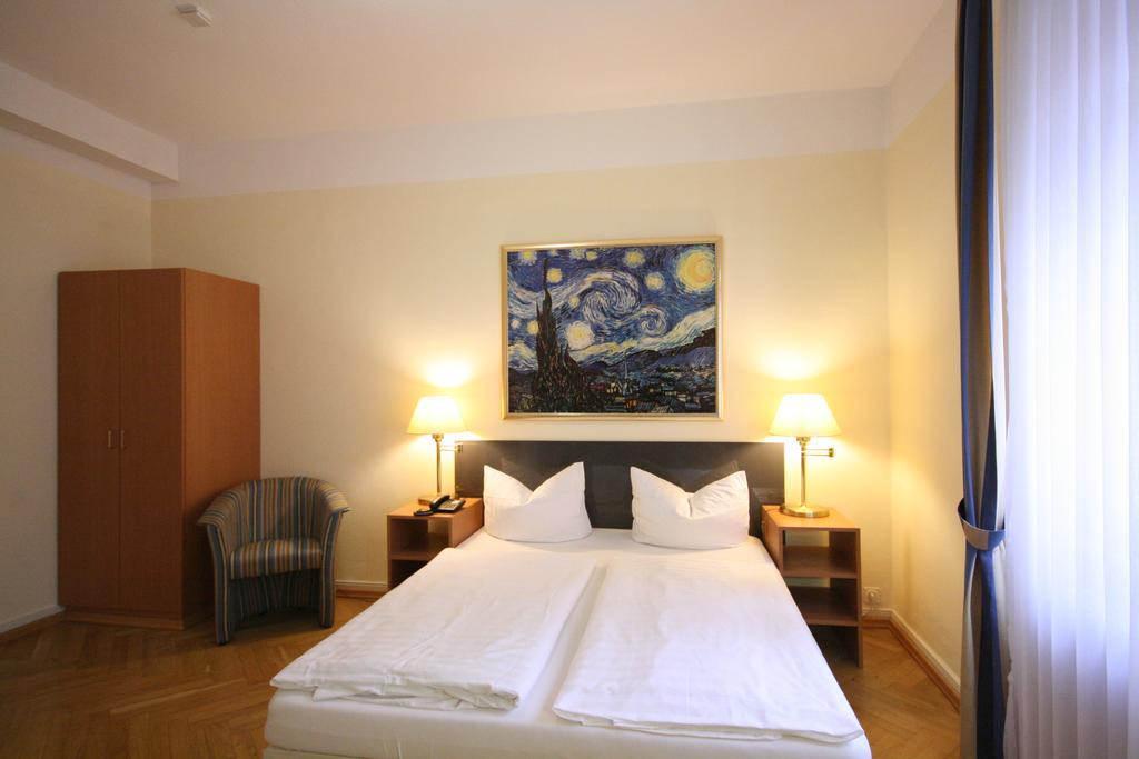 Altstadt Hotel Heidelberg Bagian luar foto