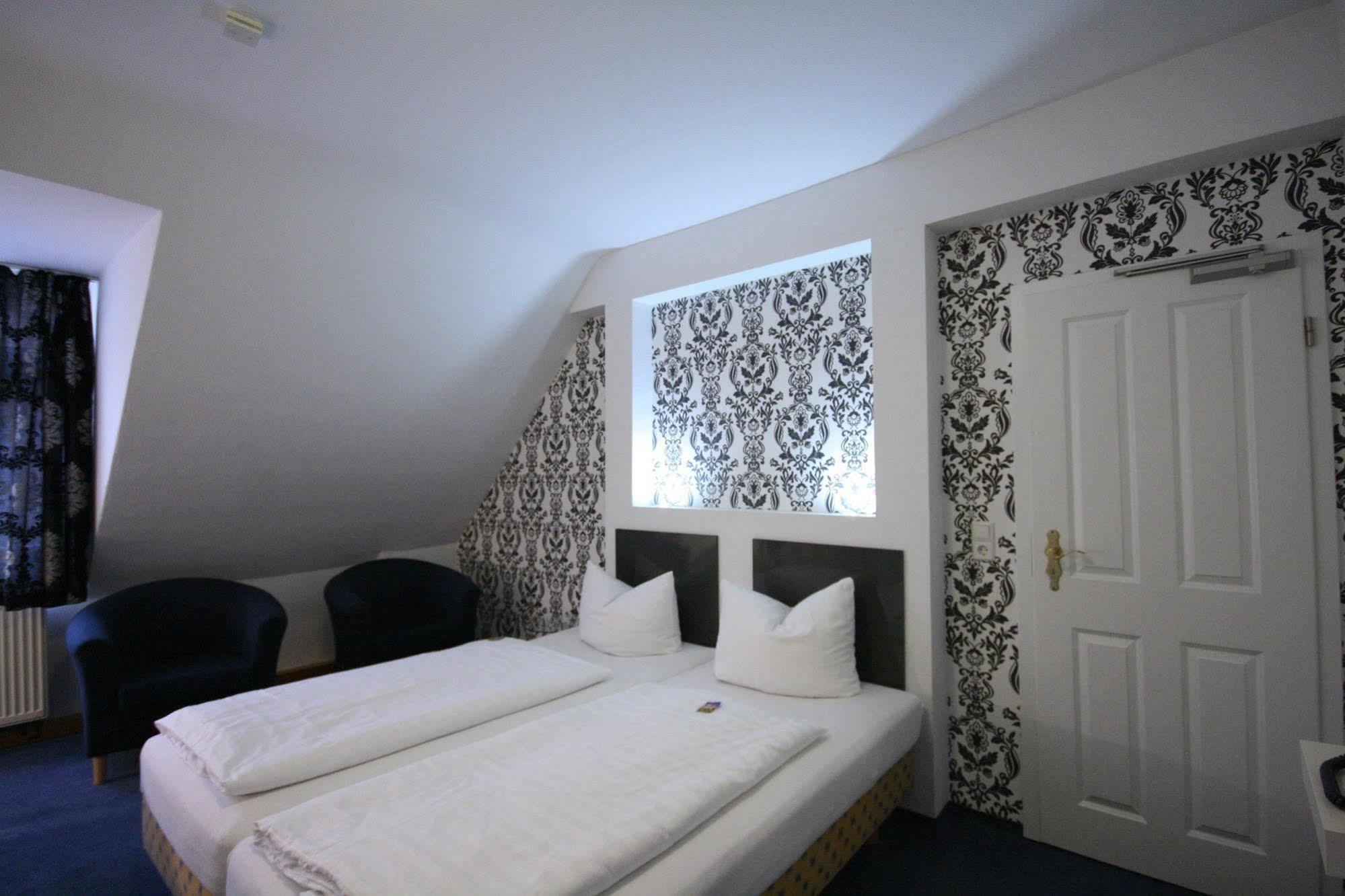 Altstadt Hotel Heidelberg Bagian luar foto
